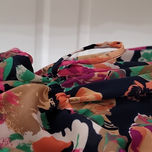 Dalia Size 12 Navy Blue with Multi-Color Floral Pattern Long Sleeve High Low Hem - Picture 7 of 14